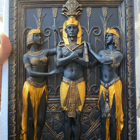Pharaoh's Elegance Black and Gold Wall Art - Picture 4 of 6